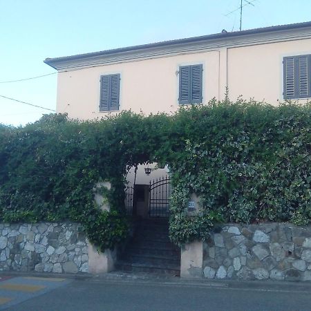 Hotel Terre di creta...per sognare Pomaia Esterno foto